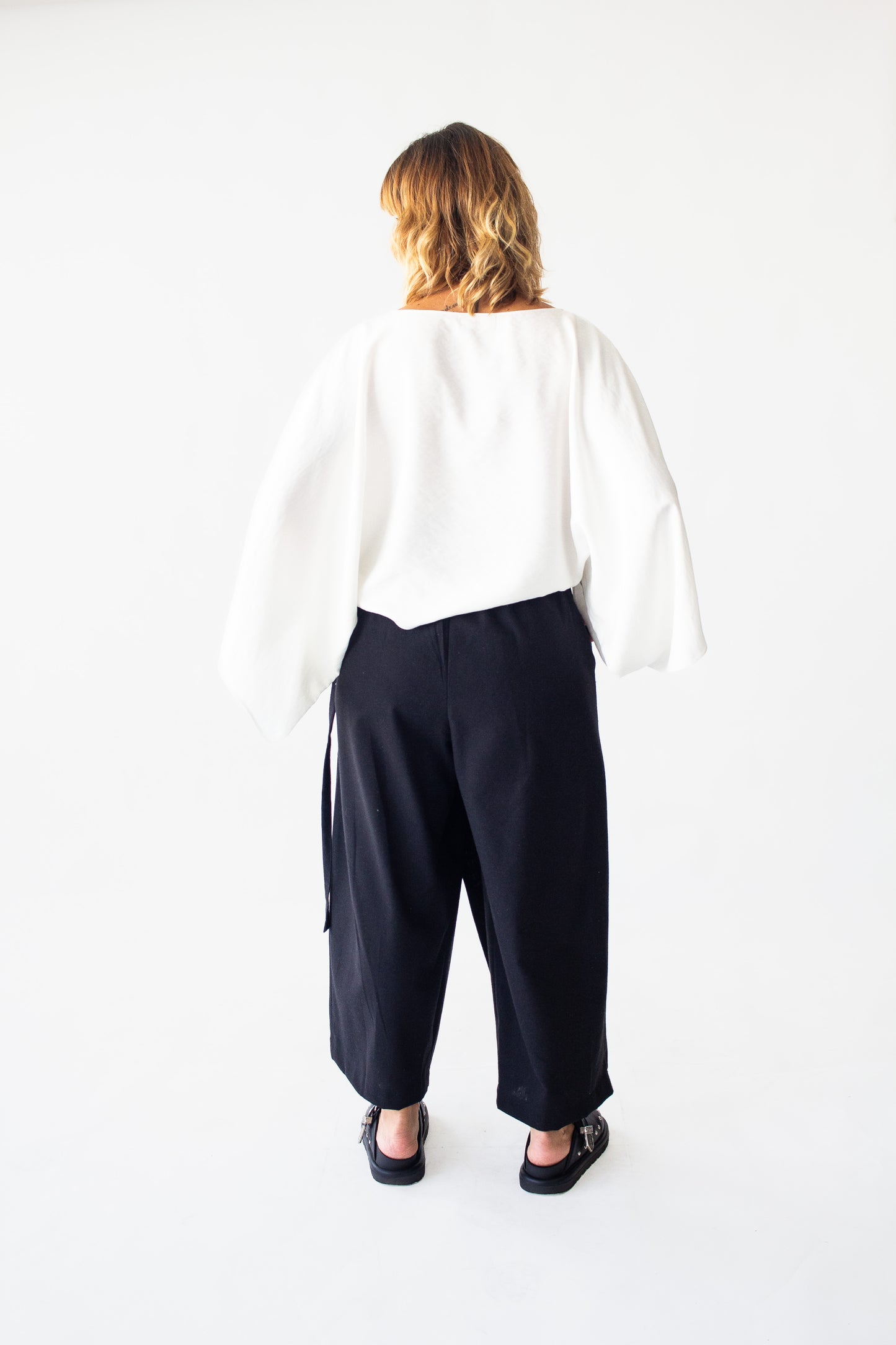 Calça Pregas em Linho